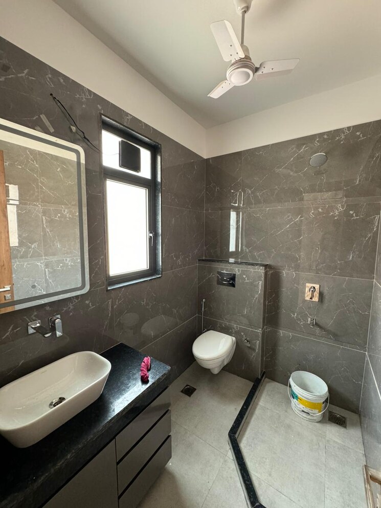 Bathroom, ireo-the-corridors 3 Bedroom 1852 Sq.Ft. Apartment In Sector 67a Gurgaon 9642187