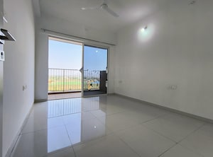 Room in 3 BHK Apartment at Godrej Boulevard, Manjari – for Rent