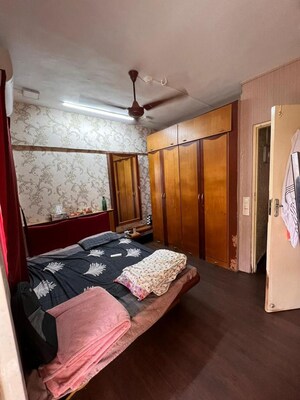 Bedroom in 2 BHK Apartment at Sai Nagar Seva CHS, Andheri West – for Rent