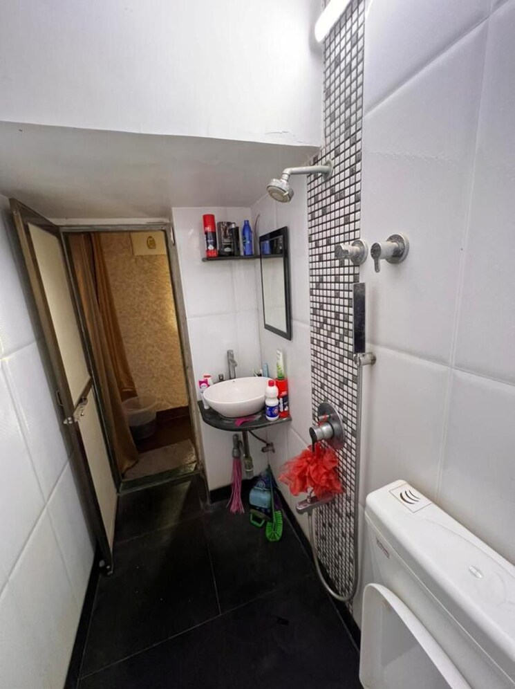 undefined, sai-nagar-seva-chs 2 Bedroom 560 Sq.Ft. Apartment In Andheri West Mumbai 9642200