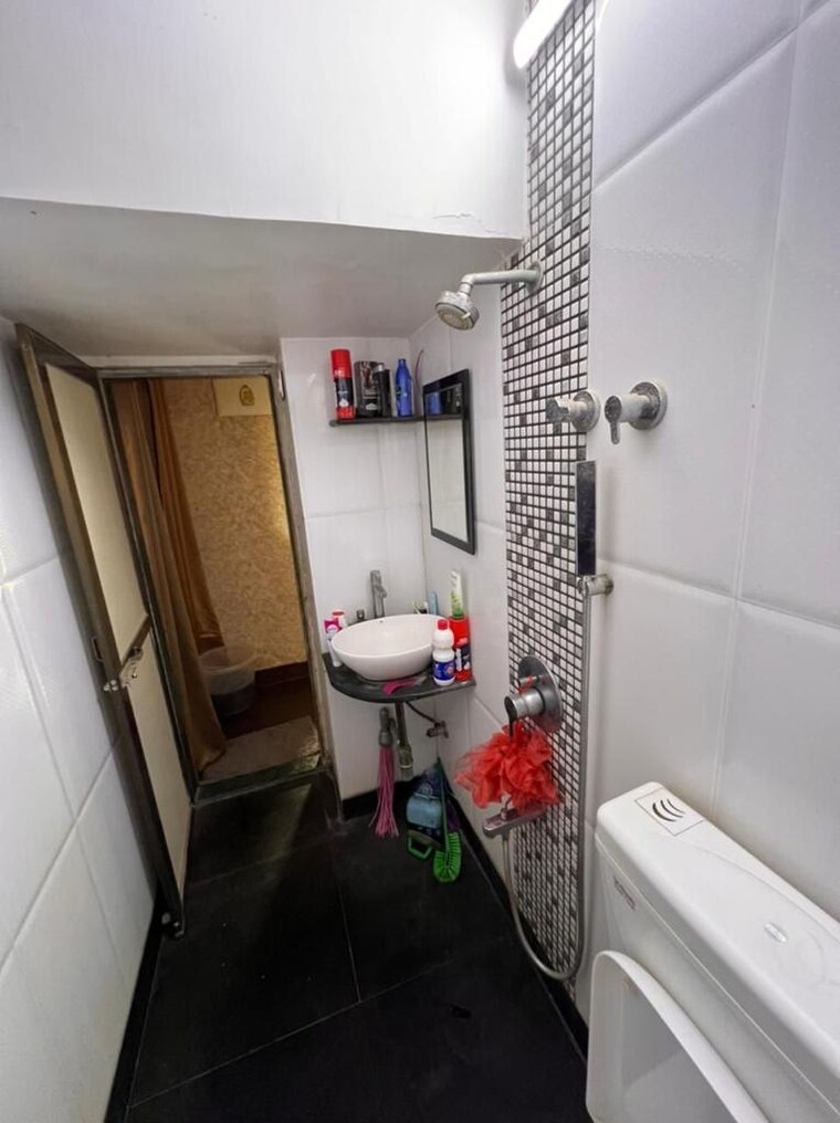 undefined, sai-nagar-seva-chs 2 Bedroom 560 Sq.Ft. Apartment In Andheri West Mumbai 9642200