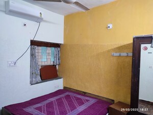 Bedroom in 2 BHK Apartment at Gulbai Tekra – for Rent