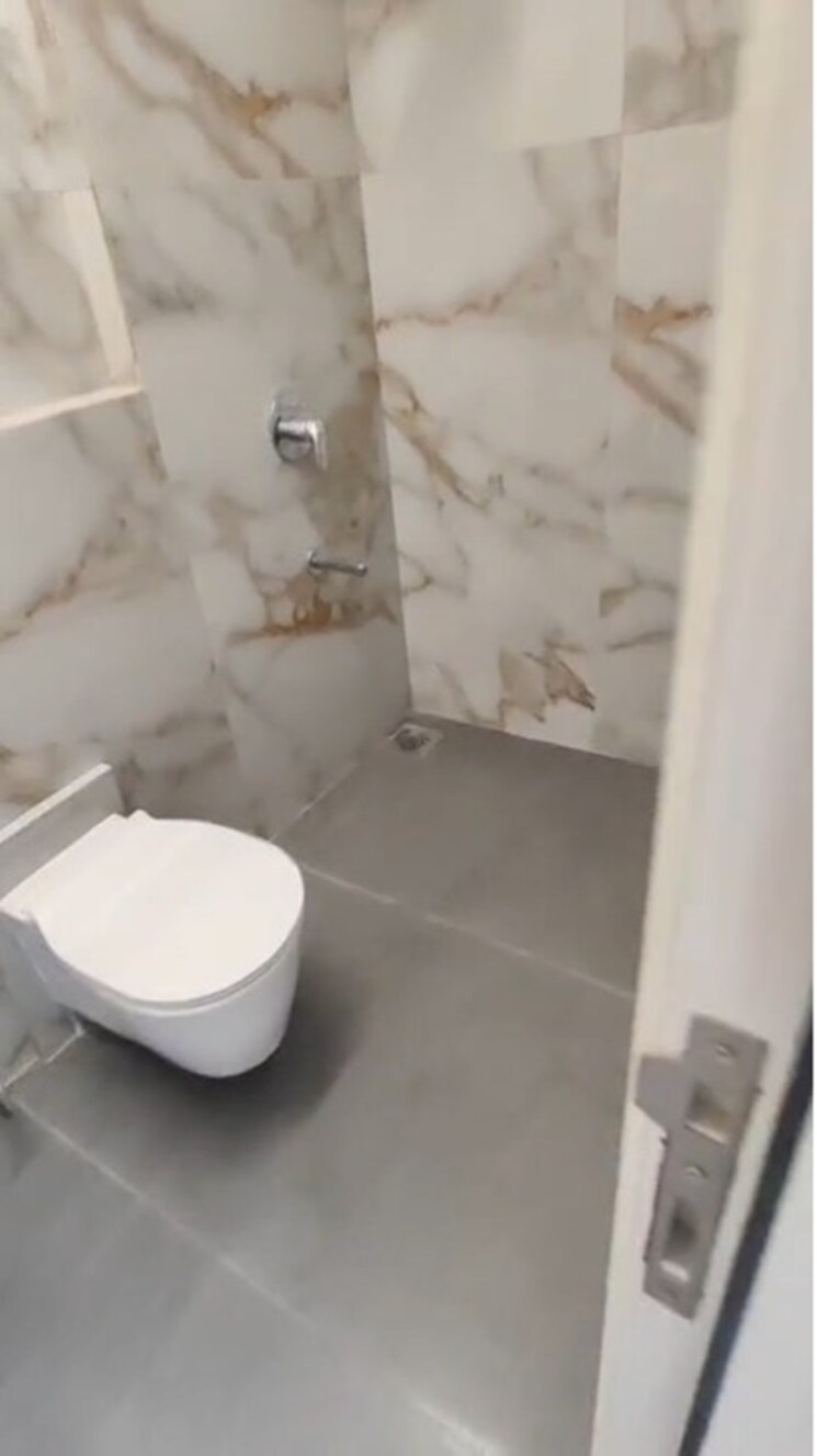 Bathroom, concrete-sai-samast 3 Bedroom 1495 Sq.Ft. Apartment In Chembur Mumbai 9642277