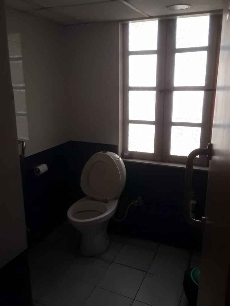 Bathroom, camac street Commercial Office Space 1093 Sq.Ft. In Camac Street Kolkata 9642284