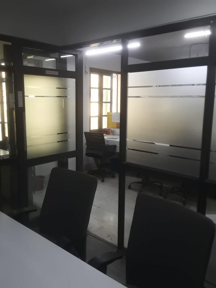 Room, camac street Commercial Office Space 1093 Sq.Ft. In Camac Street Kolkata 9642284