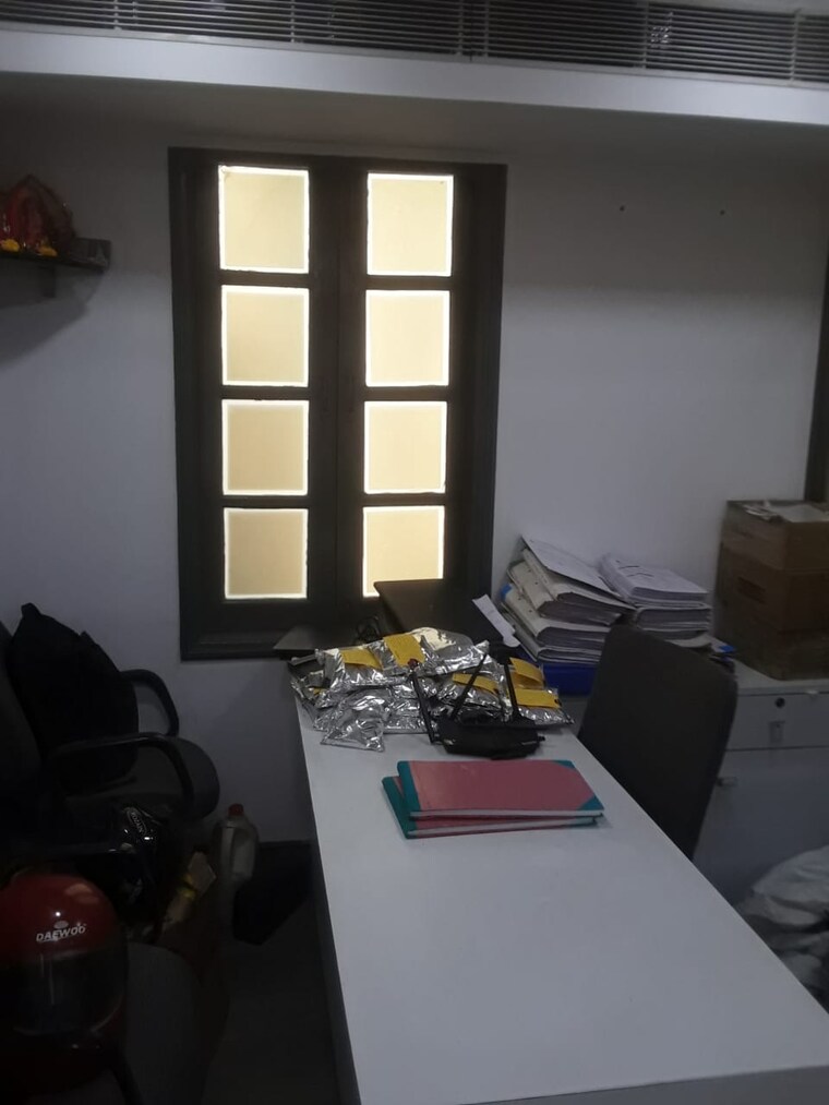 Team Area, camac street Commercial Office Space 1093 Sq.Ft. In Camac Street Kolkata 9642284