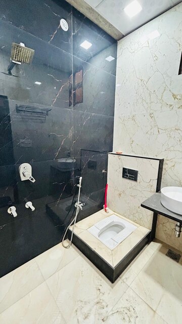 Team Area in 3 BHK Independent House at Mansarovar Extension – for Rent