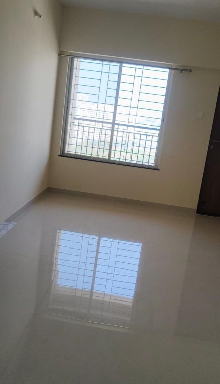 Master Bedroom, vertical-alcinia 2 Bedroom 1000 Sq.Ft. Apartment In Mohammadwadi Pune 9642362