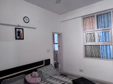 Bedroom in 2.5 BHK Apartment at Sector 9 Dwarka – for Rent