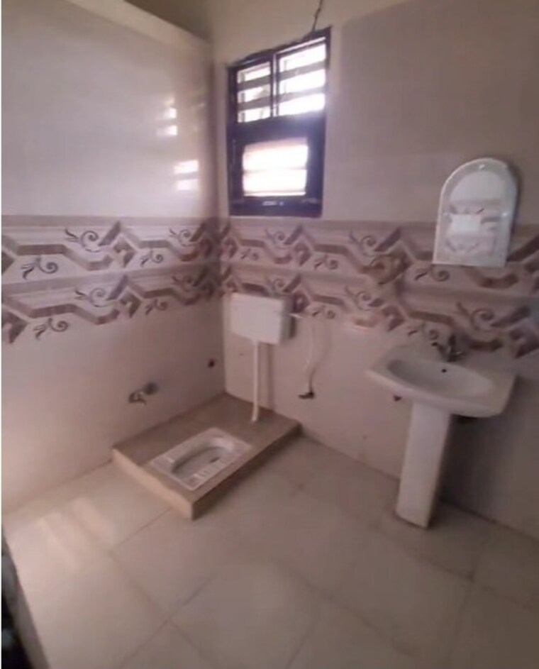 Bathroom, omaxe-city-plots 3 Bedroom 3000 Sq.Ft. Apartment In Sector 8 Sonipat 9642660