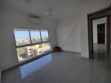Room in 3 BHK Apartment at Swastik Elegance, Chembur – for Rent