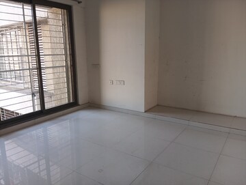 Room in 2 BHK Apartment at Acme Ozone, Manpada – for Sale