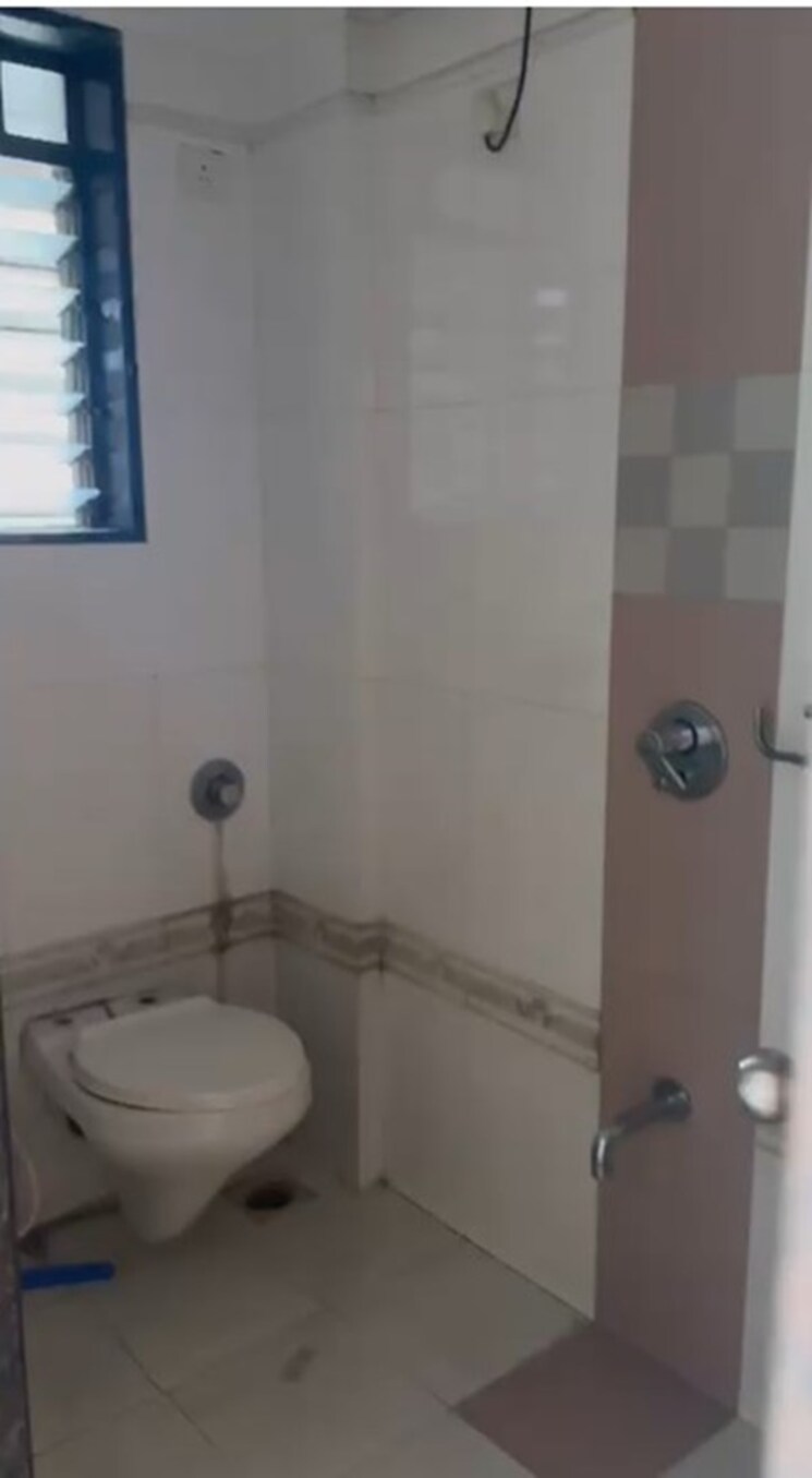 Bathroom, chembur 3 Bedroom 1560 Sq.Ft. Apartment In Chembur Mumbai 9642373