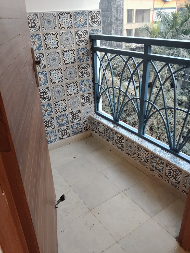 Balcony, parakh-homes 2 Bedroom 1000 Sq.Ft. Builder Floor In Gyan Khand I Ghaziabad 9642591