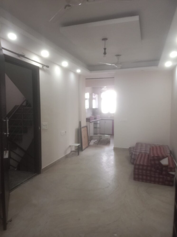 Living Room, chattarpur 3 Bedroom 120 Sq.Ft. Builder Floor In Chattarpur Delhi 9642653