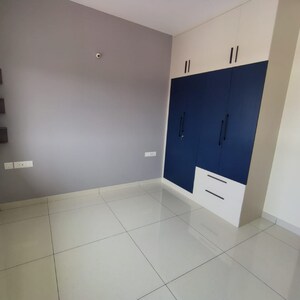 Room in 3 BHK Apartment at Avalon Park At The Prestige City, V Kallahalli – for Rent