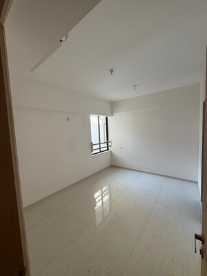 Room in 3 BHK Apartment at K Raheja Heights, Malad East – for Sale