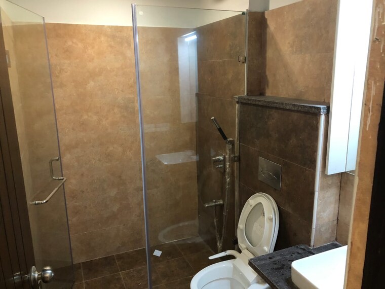 Bathroom, rajpur road 3 Bedroom 1815 Sq.Ft. Apartment In Rajpur Road Dehradun 9642195
