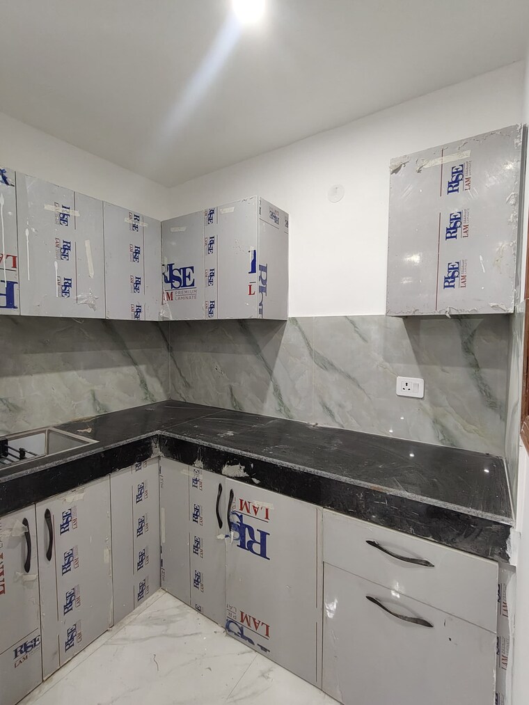 Kitchen, freedom fighters enclave 1 Bedroom 500 Sq.Ft. Builder Floor In Freedom Fighters Enclave Delhi 9642750