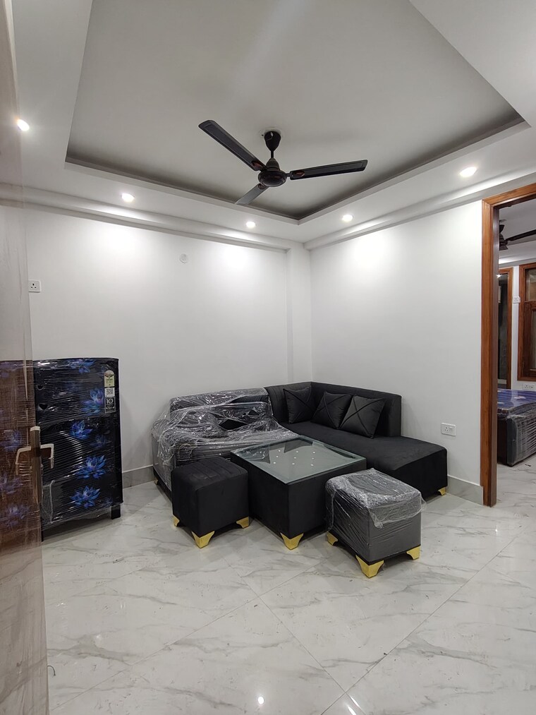 Living Room, freedom fighters enclave 1 Bedroom 500 Sq.Ft. Builder Floor In Freedom Fighters Enclave Delhi 9642750