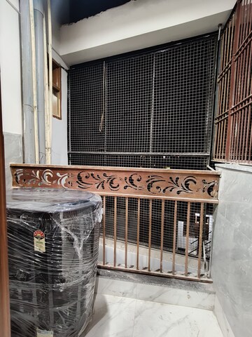  1 BHK Builder Floor at Freedom Fighters Enclave – for Rent