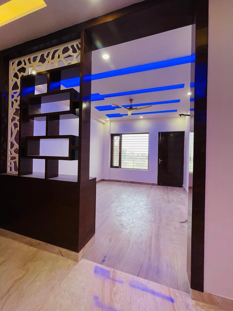 3 BHK 150 Sq.Yd. Builder Floor in BPTP District