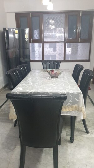 Dining area in 3 BHK Apartment at Sector 3 Dwarka – for Rent