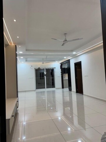Room in 3 BHK Apartment at Sumadhura Horizon, Kondapur – for Rent