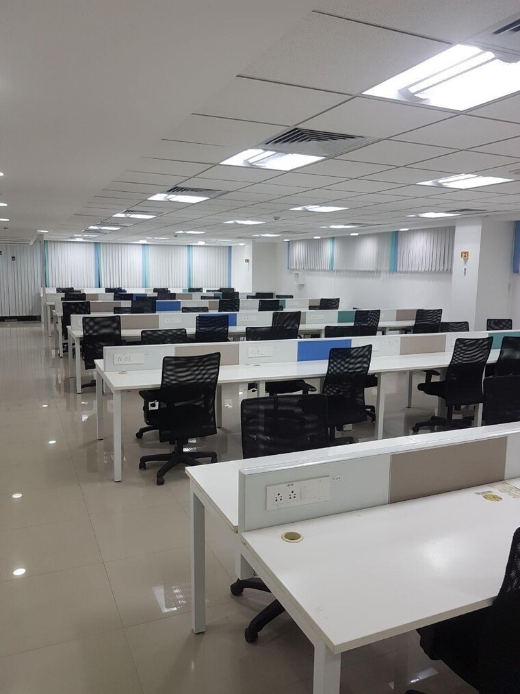 Team Area, viman nagar Commercial Office Space 10560 Sq.Ft. In Viman Nagar Pune 9642804