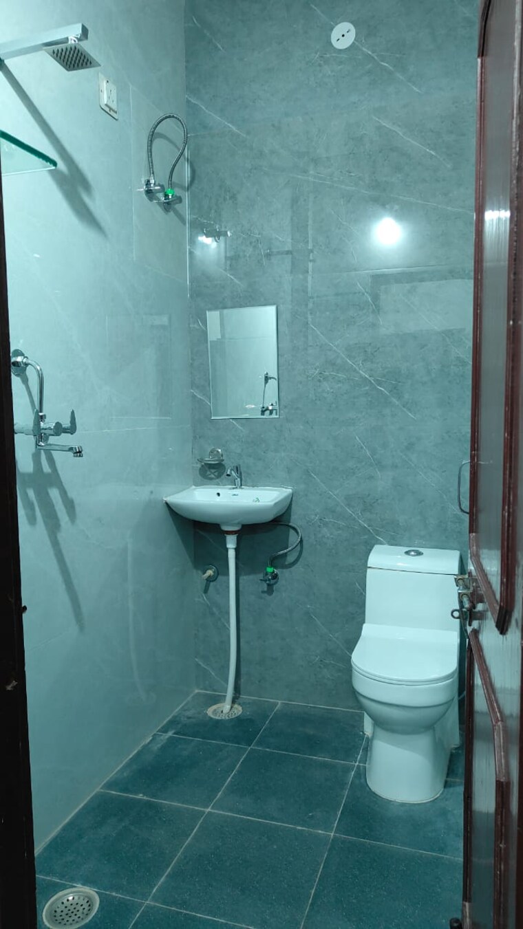 Bathroom, jagatpura 2 Bedroom 1150 Sq.Ft. Builder Floor In Jagatpura Jaipur 9642986