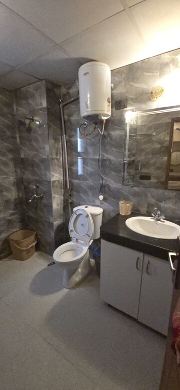 Bathroom in 3 BHK Builder Floor at Omaxe Royal Residency Faridabad, Sector 79 – for Rent