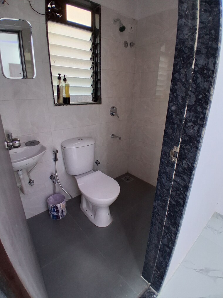 Bathroom, promesa-midtown 1 Bedroom 250 Sq.Ft. Apartment In Ghatkopar East Mumbai 9643042