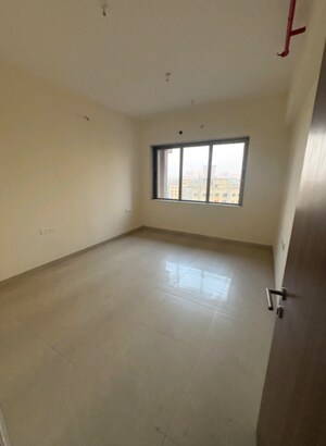 Room in 3 BHK Apartment at Soham Crystal Spires, Thane West – for Sale