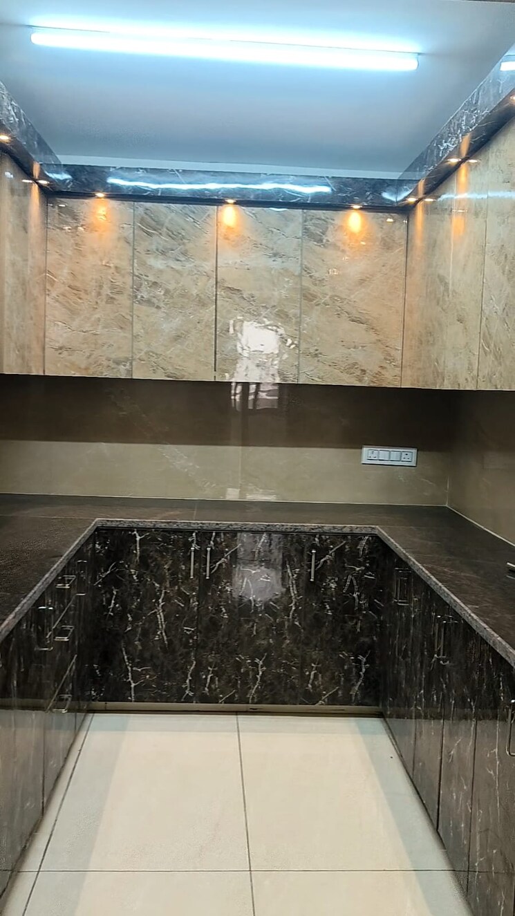 Kitchen, dwarka sector 18b 3 Bedroom 1650 Sq.Ft. Apartment In Dwarka Sector 18b Delhi 9636962