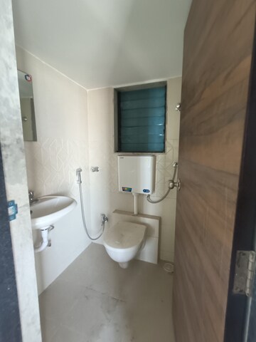 Bathroom in 2 BHK Apartment at Shree Ostwal Horizon, Mira Road – for Sale