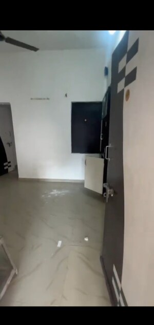Room in 2 BHK Apartment at Naranpura – for Rent