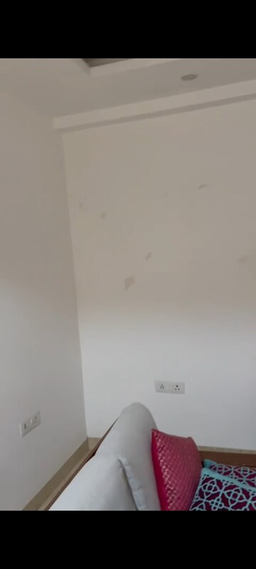 Furnished Amenities in 3 BHK Builder Floor at Builder Floor, Sector 28 – for Rent