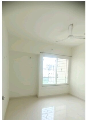 Room in 2 BHK Apartment at Rohan Leher 3, Baner – for Rent