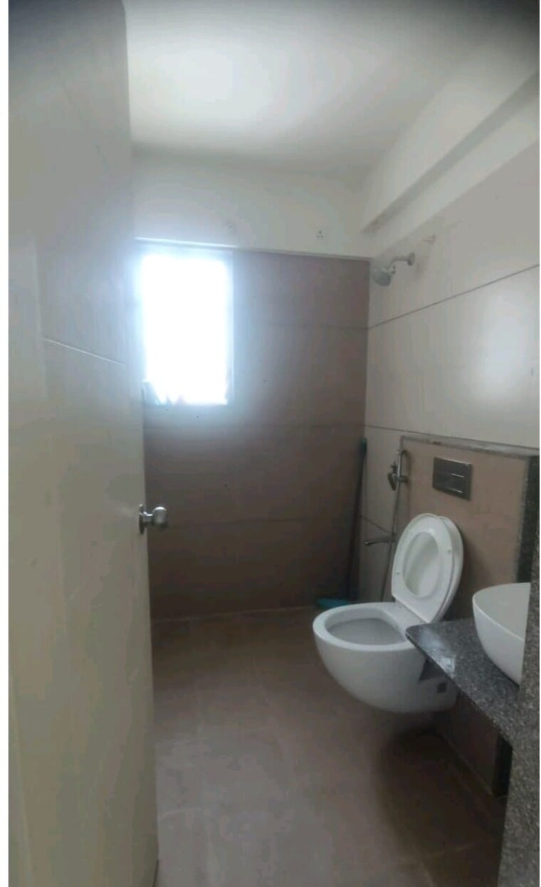 Bathroom, rohan-leher-3 2 Bedroom 700 Sq.Ft. Apartment In Baner Pune 9643258