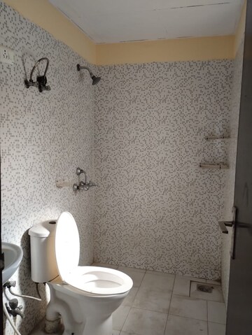 Bathroom in 3 BHK Apartment at Sector 75 – for Rent