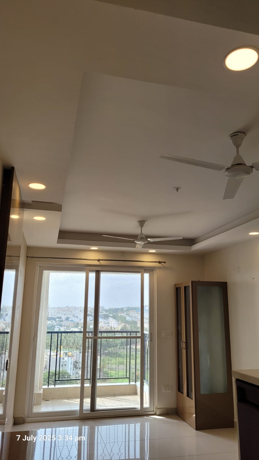 1 BHK Apartment For Sale in Prestige Lake Ridge