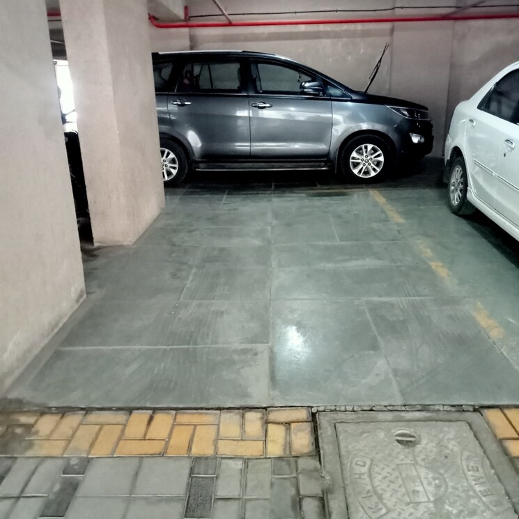  Parking, kalpataru-estate-building-8 3 Bedroom 1355 Sq.Ft. Apartment In Pimple Gurav Pune 9643345