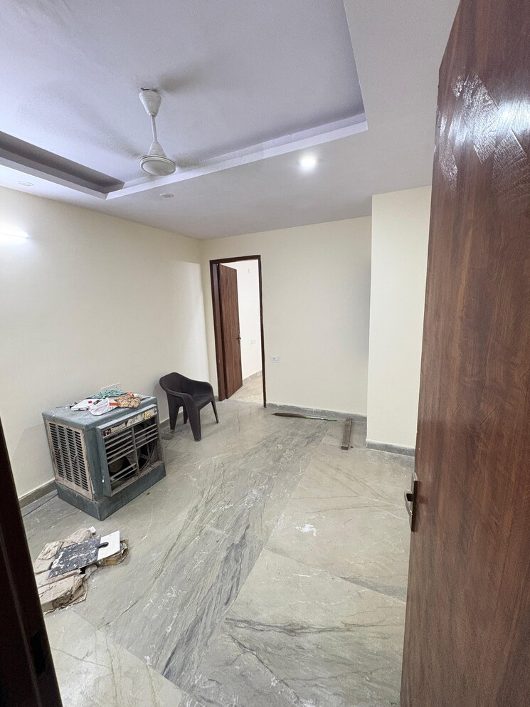 Room, govindpuri 1 Bedroom 60 Sq.Yd. Builder Floor In Govindpuri Delhi 9643494