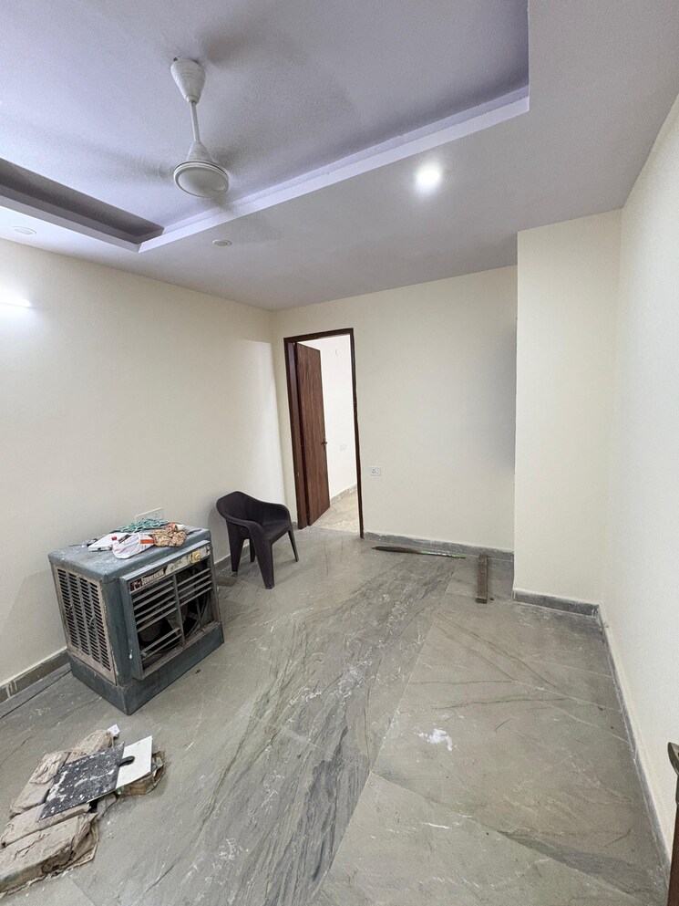 Room, govindpuri 1 Bedroom 60 Sq.Yd. Builder Floor In Govindpuri Delhi 9643494