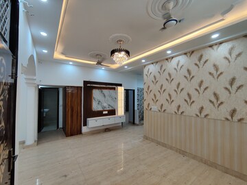 Room in 3 BHK Independent House at Green Fields Colony – for Rent