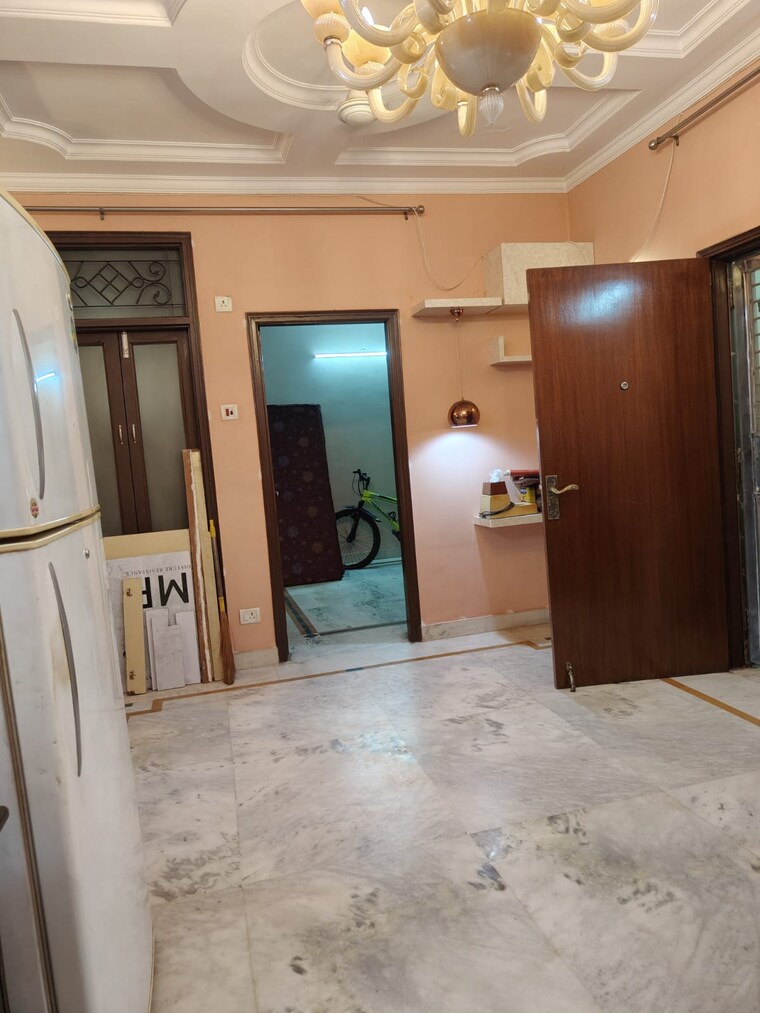 Room, rajendra place 3 Bedroom 1081 Sq.Ft. Builder Floor In Rajendra Place Delhi 9643330