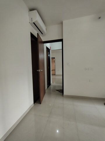 Furnished Amenities in 1 BHK Apartment at Lodha Amara Wing 40 And 41, Kolshet Road – for Rent