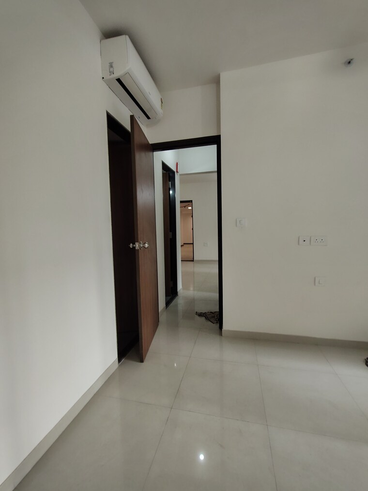 undefined, lodha-amara-wing-40-and-41 1 Bedroom 450 Sq.Ft. Apartment In Kolshet Road Thane 9643393