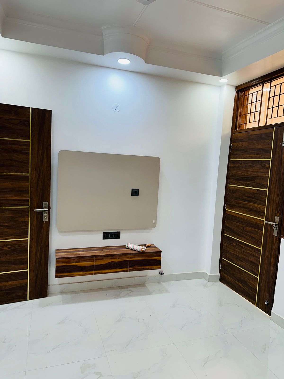 2 BHK Builder Floor For Sale in Shakti Khand III