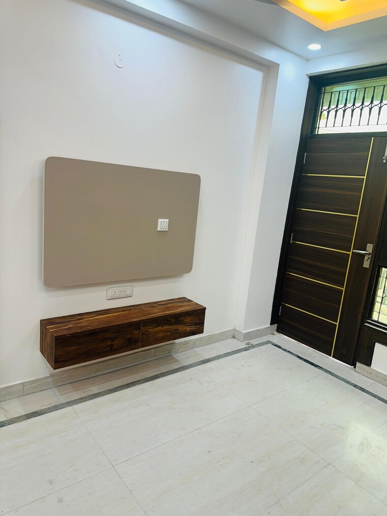 Room, shakti khand iii 2 Bedroom 900 Sq.Ft. Builder Floor In Shakti Khand Iii Ghaziabad 9643516